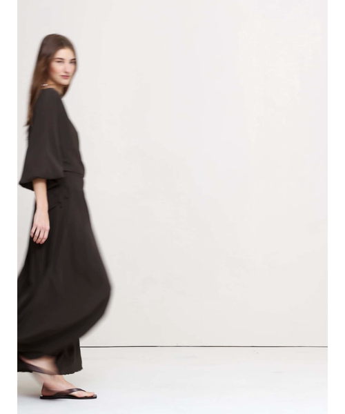 Banana Republic(バナナリパブリック)の「スモックド ジョーゼット マキシ スカート(スカート・レディース・ブラウン/アイボリー・L/M/S/XS)」の6枚目の写真