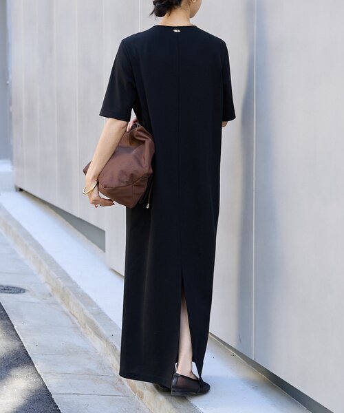 RIVE DROITE（リヴドロワ）の「予約【接触冷感・紫外線防止素材】ゴブソデカットソーワンピース（ワンピース・レディース・ブラック/ブラウン・40/38/36）」の5枚目の写真