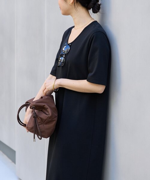 RIVE DROITE（リヴドロワ）の「予約【接触冷感・紫外線防止素材】ゴブソデカットソーワンピース（ワンピース・レディース・ブラック/ブラウン・40/38/36）」の7枚目の写真