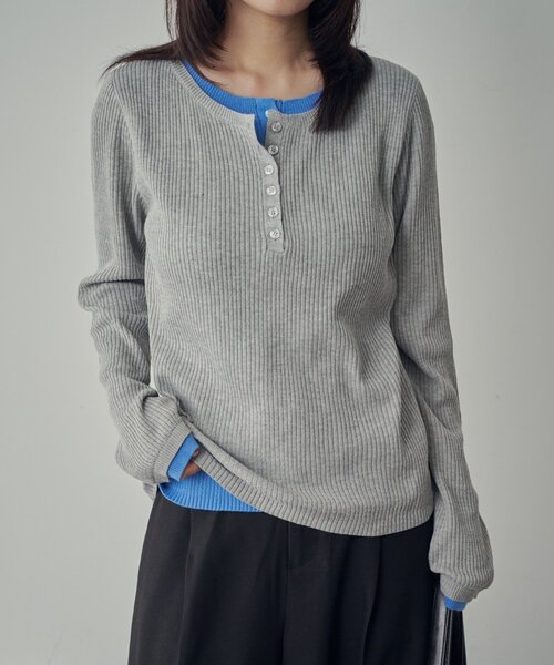 goocy（グーシー）の「配色ヘンリープルオーバー（ニット/セーター・レディース・チャコールグレー/アイボリー/グレー・FREE）」の3枚目の写真