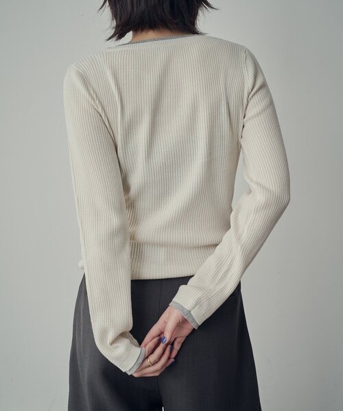 goocy（グーシー）の「配色ヘンリープルオーバー（ニット/セーター・レディース・チャコールグレー/アイボリー/グレー・FREE）」の5枚目の写真