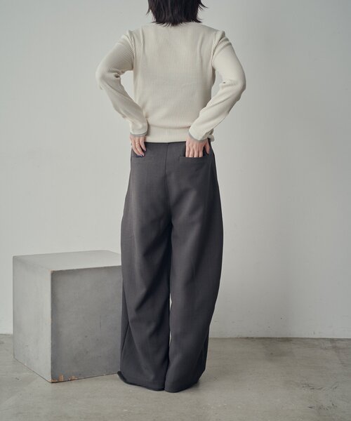 goocy（グーシー）の「配色ヘンリープルオーバー（ニット/セーター・レディース・チャコールグレー/アイボリー/グレー・FREE）」の8枚目の写真