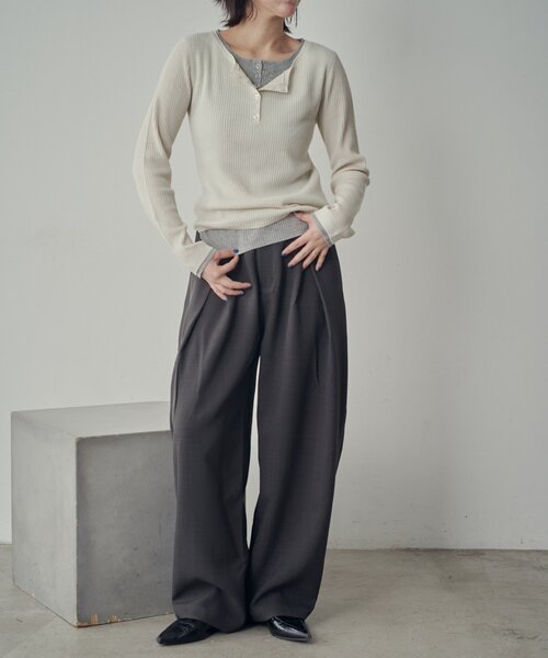 goocy（グーシー）の「配色ヘンリープルオーバー（ニット/セーター・レディース・チャコールグレー/アイボリー/グレー・FREE）」の9枚目の写真