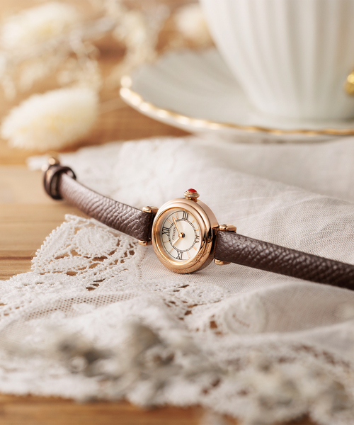 CITIZEN（シチズン）の「CITIZEN Kii EG7083-04W（アナログ腕時計・レディース・ピンク・FREE）」の2枚目の写真