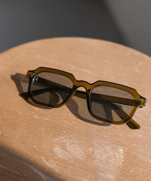 A part by(アパートバイ)の「【UVカット】UVアソートサングラス(サングラス・レディース・グリーン系その他4/ライトベージュ/ピンク系その他4/ブラウン/ダークブラウン/グレー/ベージュ系その他・FREE)」の6枚目の写真