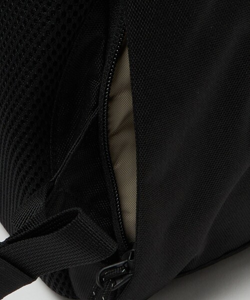 THE NORTH FACE(ザノースフェイス)の「<THE NORTH FACE>ボルダー デイパック 13インチノートPC対応(バックパック/リュック・メンズ・ブラック・FREE)」の16枚目の写真