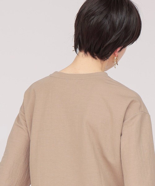 DRESSLAVE(ドレスレイブ)の「natural wrinkles tuck pullover cutsew(ナチュラルリンクルタックプルオーバー)(Tシャツ/カットソー・レディース・ホワイト/ベージュ・38)」の7枚目の写真