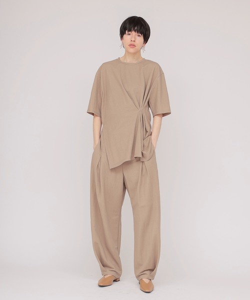 DRESSLAVE(ドレスレイブ)の「natural wrinkles tuck pullover cutsew(ナチュラルリンクルタックプルオーバー)(Tシャツ/カットソー・レディース・ホワイト/ベージュ・38)」の10枚目の写真