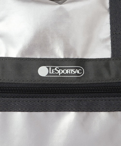 LeSportsac（レスポートサック）の「【LeSportsac for ADAM ET ROPE'】Exclusive Deluxe Med Weeknder（ボストンバッグ・レディース・シルバー・FREE）」の19枚目の写真
