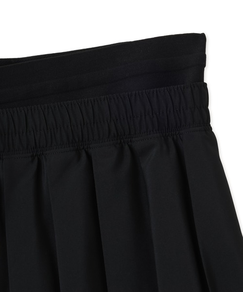 NIKE（ナイキ）の「NIKE AS WMNS NSW KNIFE PLEAT SKIRT / ナイキ ウィメンズ NSW ナイフ プリーツ スカート 【SP】（スカート・レディース・ブラック/ベージュ・M/L/S）」の3枚目の写真
