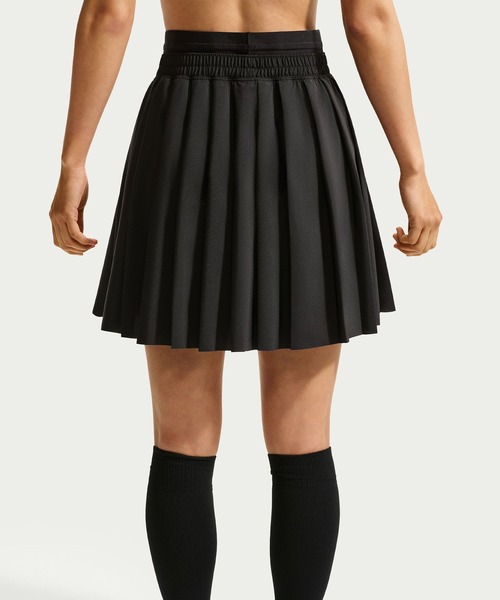 NIKE（ナイキ）の「NIKE AS WMNS NSW KNIFE PLEAT SKIRT / ナイキ ウィメンズ NSW ナイフ プリーツ スカート 【SP】（スカート・レディース・ブラック/ベージュ・M/L/S）」の6枚目の写真