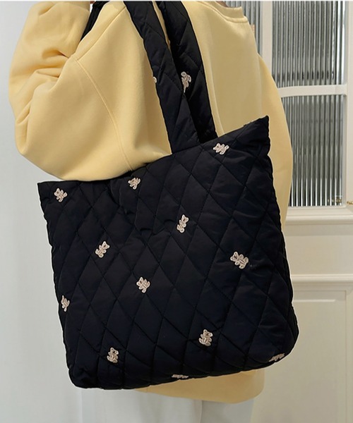 VIBGYOR(ヴィブジョー)の「Mignonjour/くま刺繍キルティングバッグ M2900(ハンドバッグ・レディース・ブラウン/ホワイト/ブラック・FREE)」の2枚目の写真