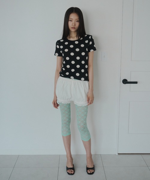 FEKETE(フェケテ)の「polka dot tee / ドットTシャツ(Tシャツ/カットソー・レディース・ホワイト/ブラック・MEDIUM/SMALL/LARGE)」の18枚目の写真