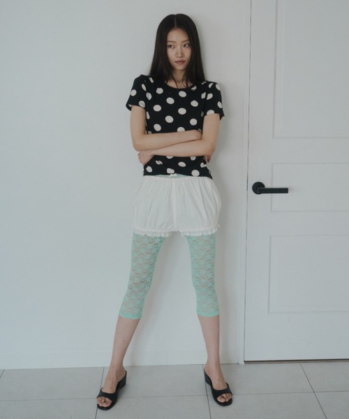 FEKETE(フェケテ)の「polka dot tee / ドットTシャツ(Tシャツ/カットソー・レディース・ホワイト/ブラック・MEDIUM/SMALL/LARGE)」の19枚目の写真