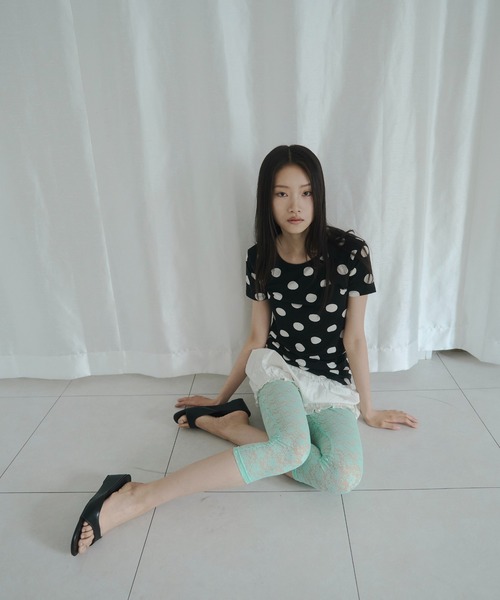FEKETE(フェケテ)の「polka dot tee / ドットTシャツ(Tシャツ/カットソー・レディース・ホワイト/ブラック・MEDIUM/SMALL/LARGE)」の8枚目の写真