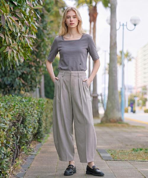 DRESSTERIOR(ドレステリア)の「【接触冷感/UVカット/抗菌防臭/しわ防止】クールデオドラント スクエアネックプルオーバー(Tシャツ/カットソー・レディース・ホワイト/ブルー系その他/ブラック/ブラウン系その他・34/36/38)」の11枚目の写真