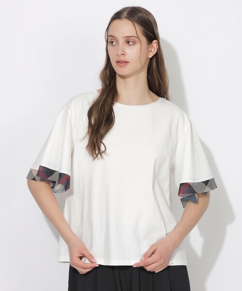 CB CRESTBRIDGE（シービークレストブリッジ）の「【Quiet checkシリーズ】シトラテックハーフフレアスリーブT（Tシャツ/カットソー・レディース・オフホワイト/ダークネイビー/ホワイト系その他/ブラック・M）」の6枚目の写真