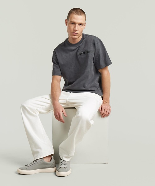 G-STAR(ジースター)の「Distressed Zip Pocket T-Shirt/ジップポケットディテールスラブレギュラーTシャツ(Tシャツ/カットソー・メンズ・オフホワイト/グレー系その他/グリーン系その他・X-LARGE/X-SMALL/LARGE/MEDIUM/SMALL)」の12枚目の写真