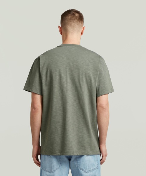 G-STAR(ジースター)の「Distressed Zip Pocket T-Shirt/ジップポケットディテールスラブレギュラーTシャツ(Tシャツ/カットソー・メンズ・オフホワイト/グレー系その他/グリーン系その他・X-LARGE/X-SMALL/LARGE/MEDIUM/SMALL)」の16枚目の写真