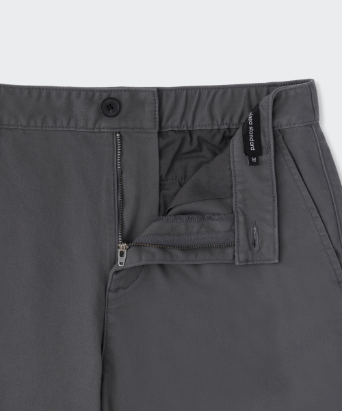 MUSINSA STANDARD（ムシンサスタンダード）の「コンフォートストレートチノパンツ[グレー]（その他パンツ・メンズ・その他・26/27/28/29/30/31/32/33/34/36/38/40/42）」の4枚目の写真