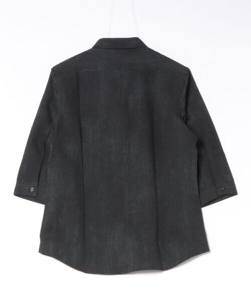 TETE HOMME(テットオム)の「TETE by TETE HOMME かすれプリント 七分袖ナローカラーシャツ(シャツ/ブラウス・メンズ・ブラック/グレー・XL/M/L)」の3枚目の写真