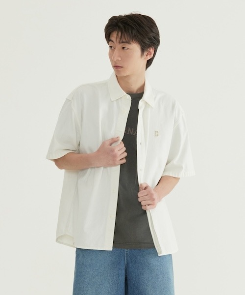 COVERNAT(カバーナット)の「C LOGO DENIM HALF SHIRT(シャツ/ブラウス・メンズ・ホワイト/パープル/ブルー/ライトブルー/ブラック・X-LARGE/LARGE/MEDIUM/SMALL/X-SMALL)」の1枚目の写真