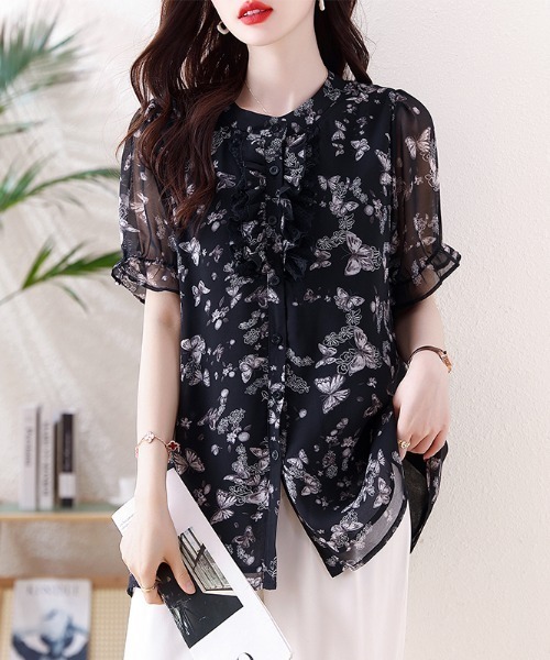 LUCPY(ラクピー)の「フラワープリントフリルシアーブラウス(シャツ/ブラウス・レディース・ブラック・X-LARGE/LARGE/MEDIUM/SMALL)」の2枚目の写真