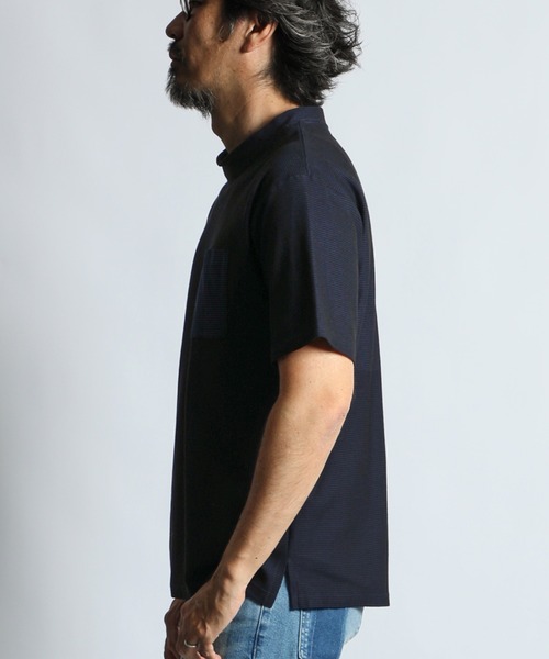 The DUFFER of ST.GEORGE(ザダファーオブセントジョージ)の「COOLMAX HONEYCOMB BORDER TEE:クールマックス ハニカムボーダー ポケットTシャツ / 吸水速乾 / モックネック / ドライタッチ / 鹿の子 / 夏Tシャツ(Tシャツ/カットソー・メンズ・ネイビー/ブラック・MEDIUM/X-LARGE/LARGE)」の9枚目の写真