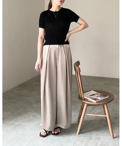 She's Closet(シーズクローゼット)の「パフスリーブ ショート丈 半袖 ベーシック サマーニット トップス(ニット/セーター・レディース・モカ/ブラック/アイボリー・FREE)」の11枚目の写真