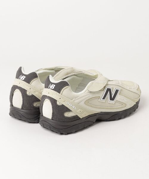 NEW BALANCE(ニューバランス)の「204V(スニーカー・メンズ・ライトベージュ/グレー・27.0cm/27.5cm/28.0cm/28.5cm/29.0cm/30.0cm/24.0cm/24.5cm/25.0cm/25.5cm/26.0cm/26.5cm/22.5cm/23.0cm/23.5cm)」の7枚目の写真
