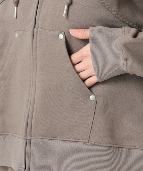 NOCTO ARCHIVE(ノクトアーカイブ)の「NOCTO ARCHIVE/ノクト アーカイブ Studs Zip Hoodie(パーカー・メンズ・グレー/ブラック・MEDIUM/LARGE)」の3枚目の写真
