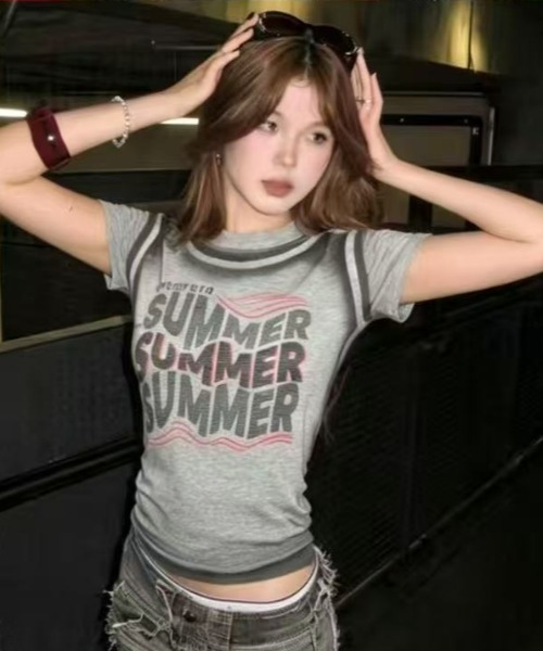 Lis ardent(リスアルダン)の「summer色落ち風レトロ ロゴ配色リンガーTシャツ / ヴィンテージ風コンパクトトップス(Tシャツ/カットソー・レディース・グレー/ブラック/ホワイト・M)」の7枚目の写真