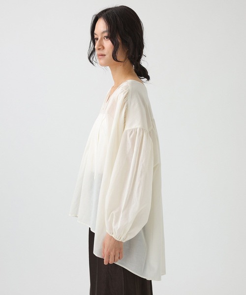 BABYLONE(バビロン)の「ギャザーボリュームブラウス(シャツ/ブラウス・レディース・ブラック/クリーム・フリー)」の18枚目の写真