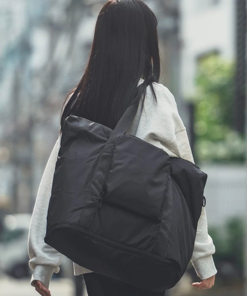 KiU(キウ)の「【KiU】大容量キャリーオントートバッグ (33L) K371(トートバッグ・レディース・レオパード/その他2/ブラック系その他2/マルチ/ベージュ/ブラック・FREE)」の2枚目の写真