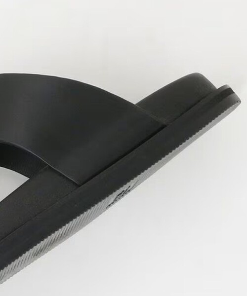 Rouge vif(ルージュヴィフ)の「【Waa.Studios/ワースタジオ】レザートングサンダル KEO SANDAL(サンダル・レディース・ブラック/アイボリー・38/36/37)」の9枚目の写真