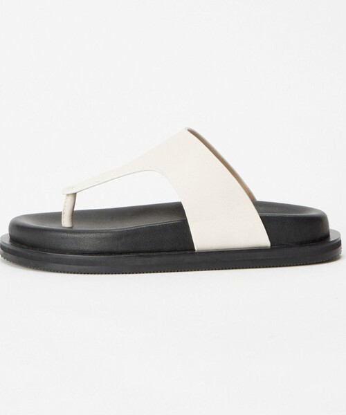 Rouge vif(ルージュヴィフ)の「【Waa.Studios/ワースタジオ】レザートングサンダル KEO SANDAL(サンダル・レディース・ブラック/アイボリー・38/36/37)」の12枚目の写真