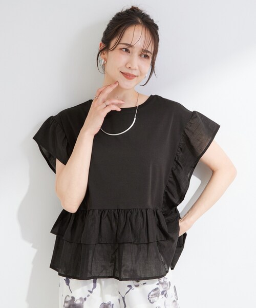 SHOO・LA・RUE(シューラルー)の「【S-LL/洗濯機可】着るだけで決まる 主役級フリルトップス(Tシャツ/カットソー・レディース・ブラック/サックスブルー/キャメル・03/01/02/04)」の13枚目の写真