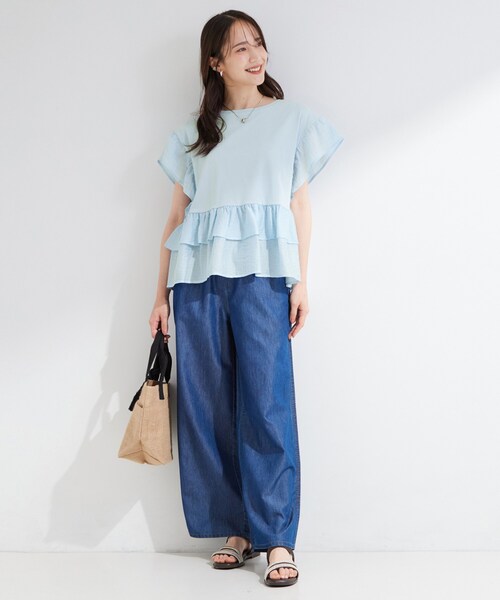 SHOO・LA・RUE(シューラルー)の「【S-LL/洗濯機可】着るだけで決まる 主役級フリルトップス(Tシャツ/カットソー・レディース・ブラック/サックスブルー/キャメル・03/01/02/04)」の5枚目の写真