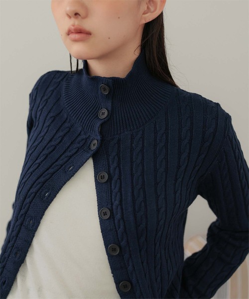 miette(ミエット)の「ハイネックケーブルニットカーディガン(カーディガン/ボレロ・レディース・ネイビー/チャコール/レッド/アイボリー・FREE)」の21枚目の写真