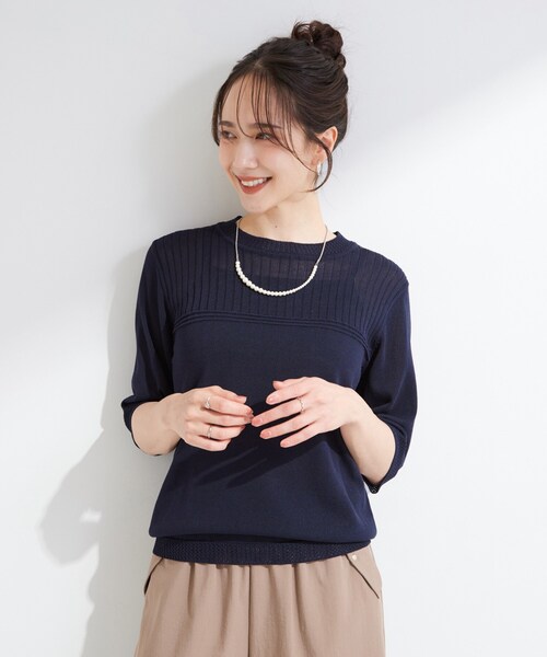 SHOO・LA・RUE(シューラルー)の「【S-LL/二の腕カバー】品よく決まる 5分袖デザインニット(ニット/セーター・レディース・ライトグレー/ブラウン系その他/ネイビー・01/02/03/04)」の13枚目の写真