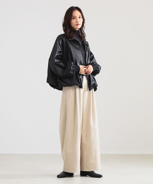 Demi-Luxe BEAMS(デミルクス ビームス)の「サテン パフ ブルゾン(ブルゾン・レディース・ブラック/ライトベージュ・36/38)」の4枚目の写真