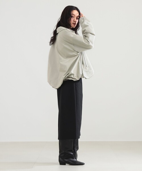 Demi-Luxe BEAMS(デミルクス ビームス)の「サテン パフ ブルゾン(ブルゾン・レディース・ブラック/ライトベージュ・36/38)」の9枚目の写真