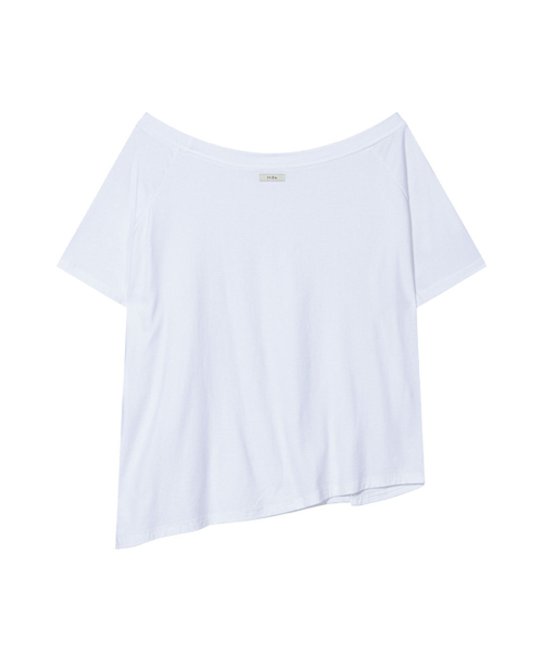 UGLY SHADOW(アグリーシャドウ)の「アンバランスボタンショルダートップス(ホワイト)(Tシャツ/カットソー・レディース・その他・FREE)」の7枚目の写真