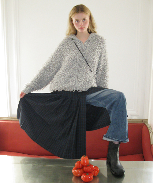 SINOON（シヌーン）の「SN Pleated Wrap Skirt (Navy)（スカート・レディース・ネイビー・SMALL/MEDIUM）」の2枚目の写真