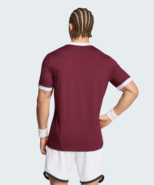 adidas(アディダス)の「テニス クラシックス 半袖Tシャツ / アディダス adidas(Tシャツ/カットソー・メンズ・レッド・XX-LARGE/XXX-LARGE/LARGE/MEDIUM/SMALL/X-LARGE)」の2枚目の写真