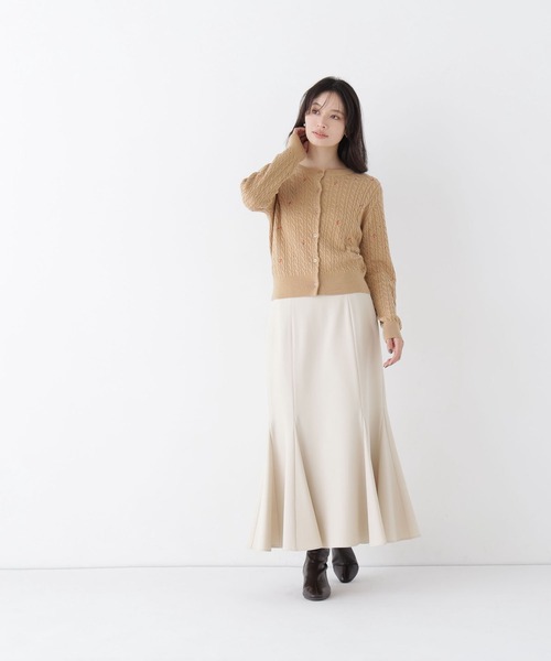 NATURAL BEAUTY BASIC(ナチュラルビューティーベーシック)の「ドットフラワー刺繍カーディガン(カーディガン/ボレロ・レディース・ベージュ系その他/ブラック系その他2/ホワイト系その他・フリ-)」の21枚目の写真