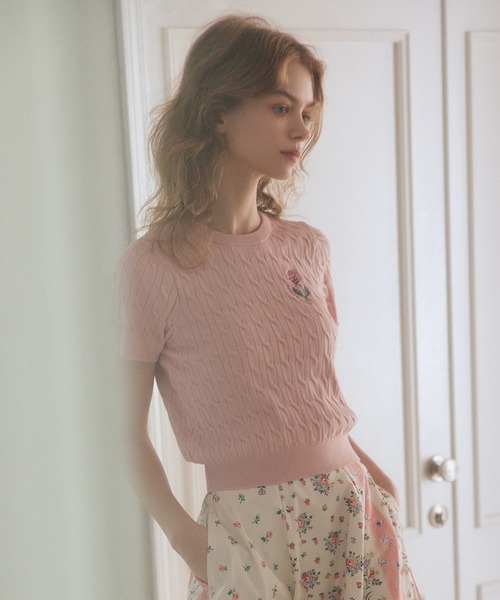 Cath Kidston（キャスキッドソン）の「ローズエンブロイダリー ショートスリーブニット School of Joy（ニット/セーター・レディース・アイボリー/ブルー/ピンク/レッド/ブラウン・FREE）」の6枚目の写真