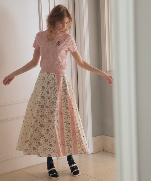 Cath Kidston（キャスキッドソン）の「ローズエンブロイダリー ショートスリーブニット School of Joy（ニット/セーター・レディース・アイボリー/ブルー/ピンク/レッド/ブラウン・FREE）」の7枚目の写真