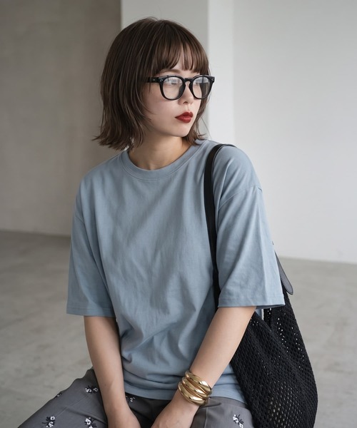 STYLE DELI(スタイルデリ)の「【BLK001】コントラストラインTシャツ(Tシャツ/カットソー・レディース・ブルー/グレー・FREE)」の1枚目の写真