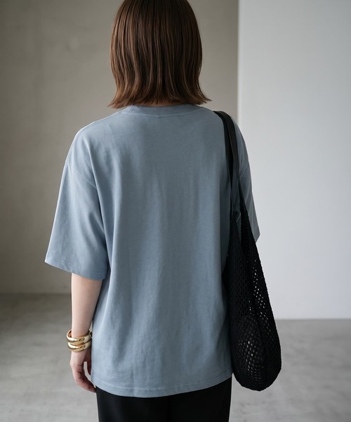 STYLE DELI(スタイルデリ)の「【BLK001】コントラストラインTシャツ(Tシャツ/カットソー・レディース・ブルー/グレー・FREE)」の4枚目の写真